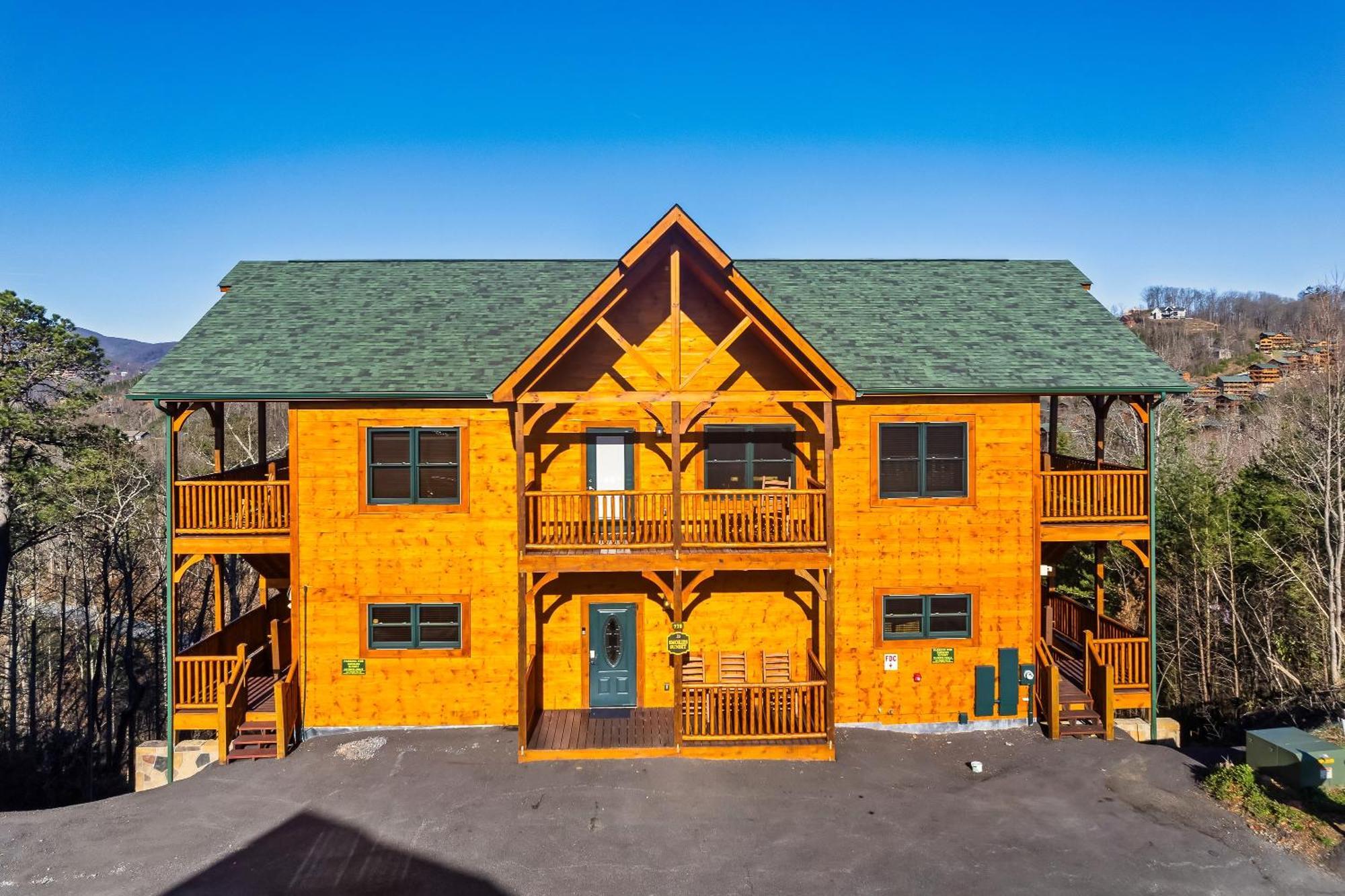 Full Equipped Cabin With A Pool And Game Room Smokies Views Гетлинбург Екстериор снимка