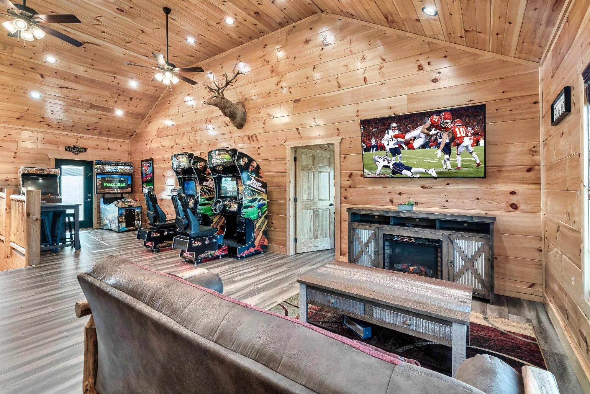 Full Equipped Cabin With A Pool And Game Room Smokies Views Гетлинбург Екстериор снимка