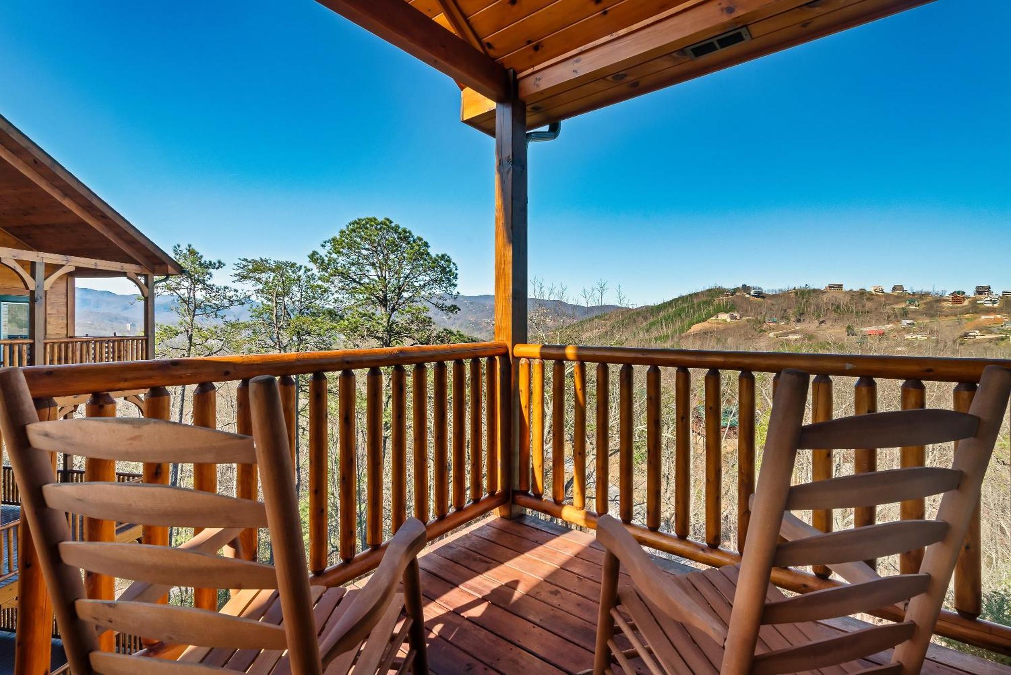 Full Equipped Cabin With A Pool And Game Room Smokies Views Гетлинбург Екстериор снимка