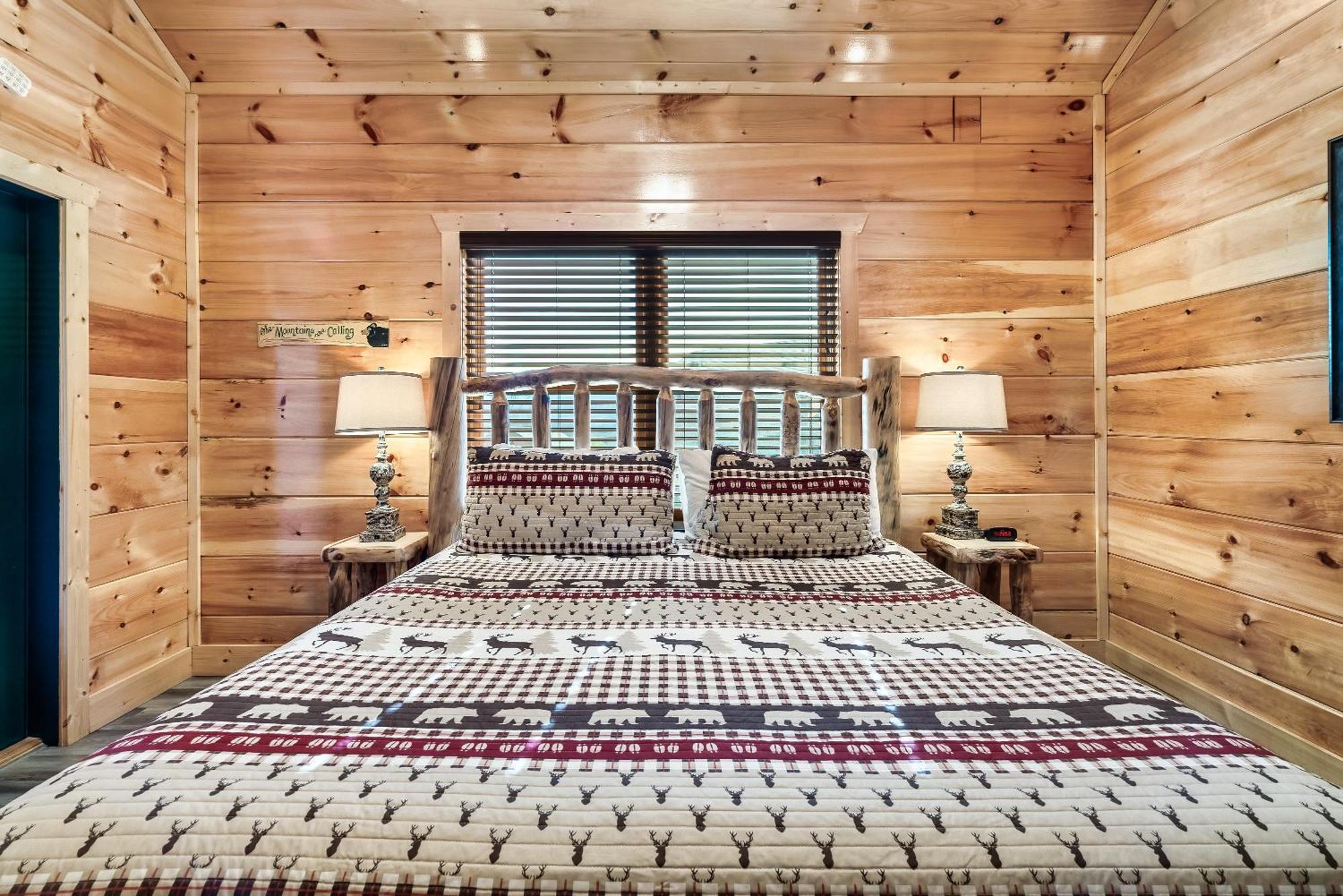 Full Equipped Cabin With A Pool And Game Room Smokies Views Гетлинбург Екстериор снимка