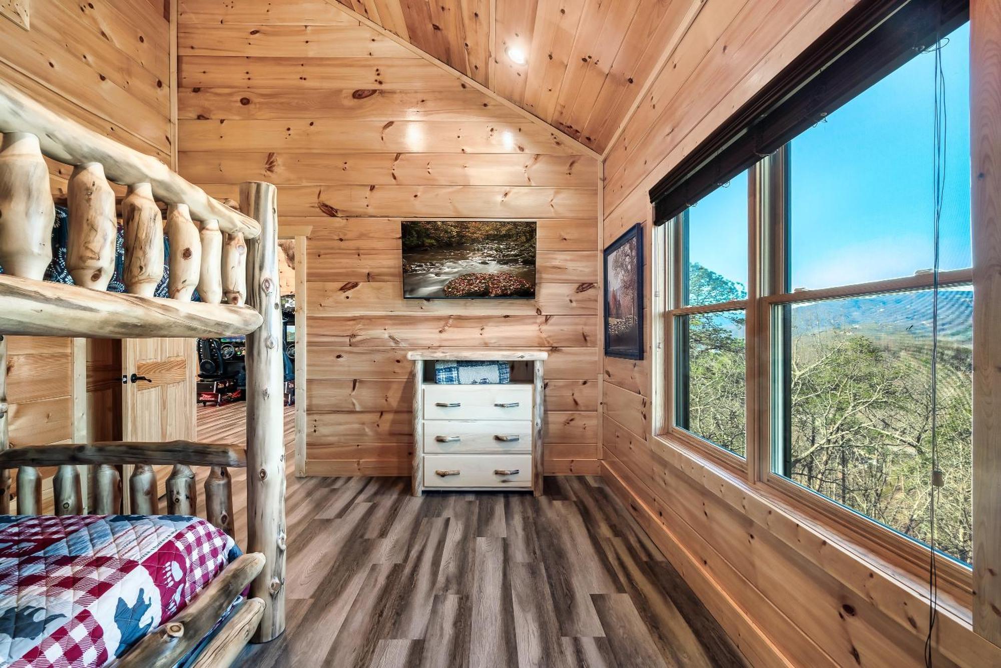 Full Equipped Cabin With A Pool And Game Room Smokies Views Гетлинбург Екстериор снимка